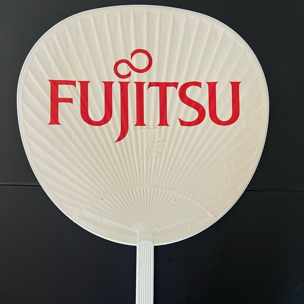 Fujitsu Surfing Character Fan View 3